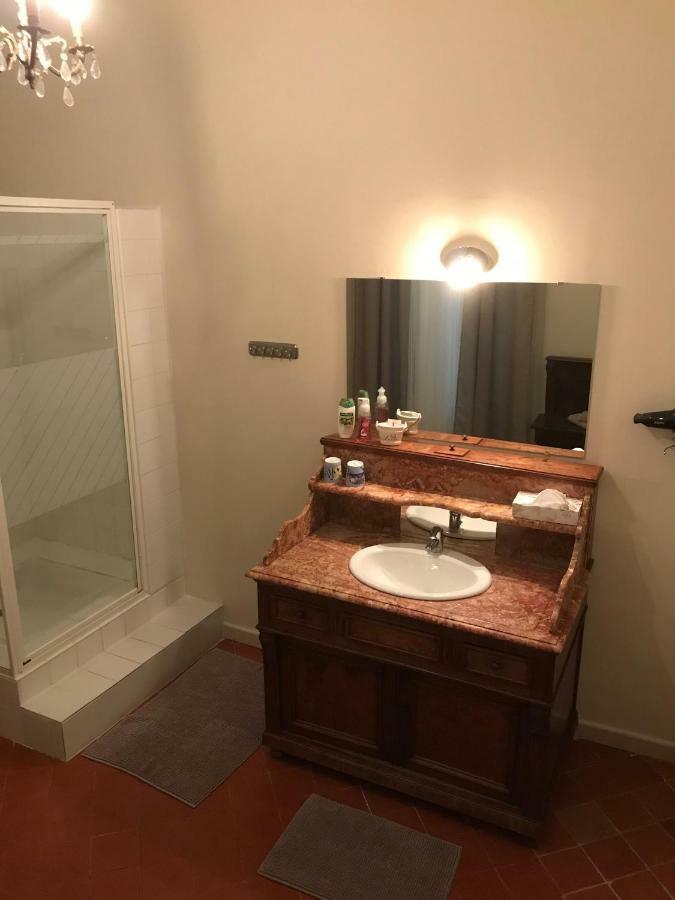 La Maison Quarante Acomodação com café da manhã Quarto foto